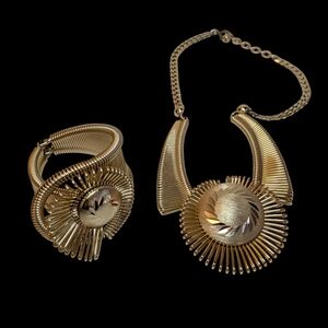 Vtg Gold Tone Hinged Clamper bracelet & necklace Set starburst spiral Germany
